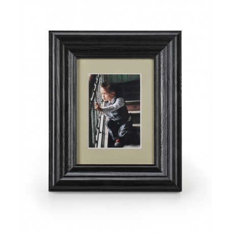 Ramka drewniana wąska 103, średni brąz 21x30 Ramka drewniana wąska 103, średni brąz 21x30